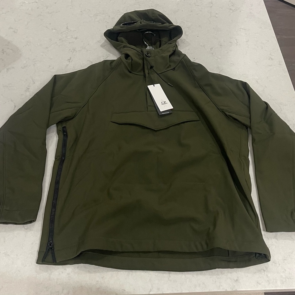 BNWT CP Company anorak with goggles on hood. This is a Rep! XXL fits like XL
